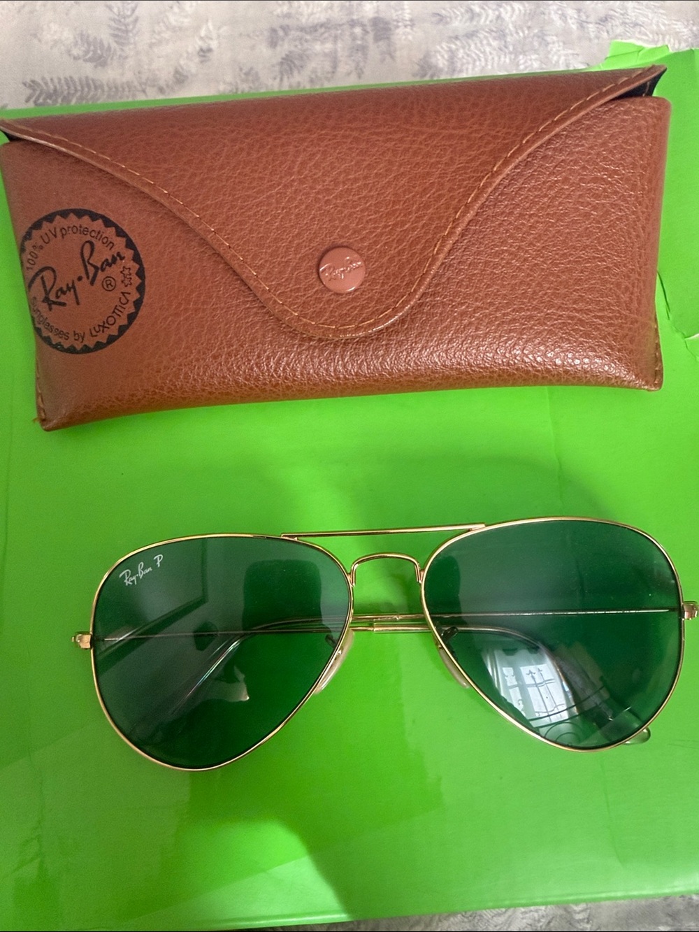 Ray-Ban Gold Aviator Sunglasses with Green Lenses